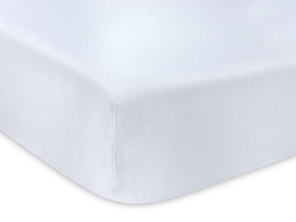 White fitted mattress protector